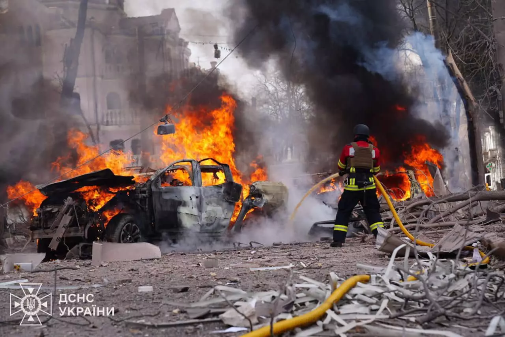 Sumy, un attacco durante la Pasqua: la vergogna della guerra