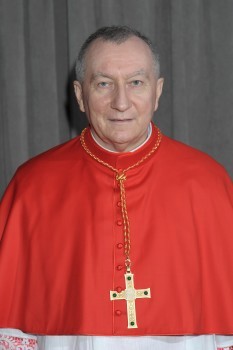 Pietro Parolin: Il papabile che potrebbe salvare la Chiesa dal conclave del caos